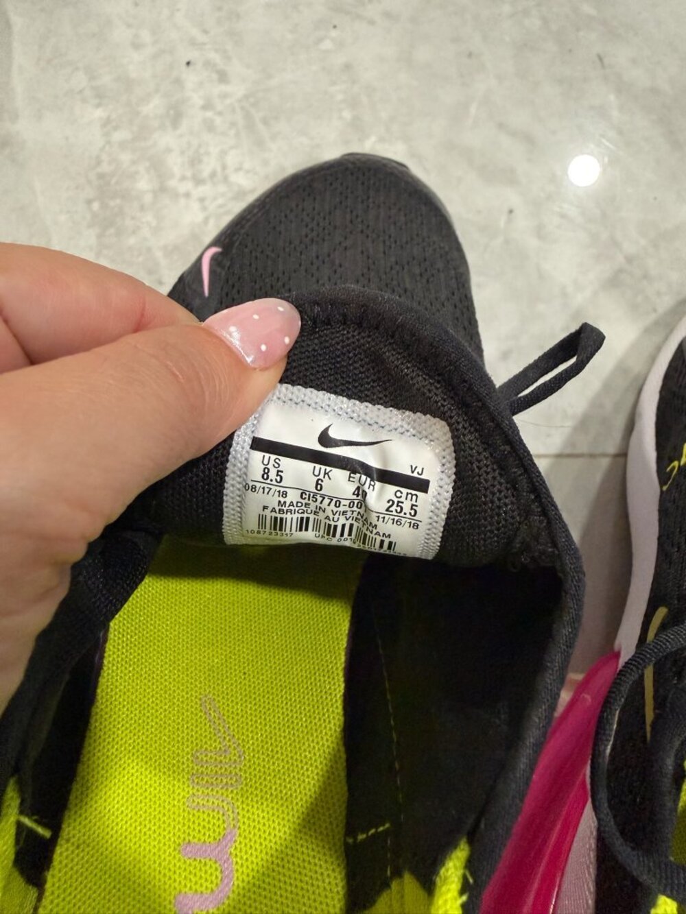 Nike Max 270 Sneakers Size 8.5 - Picture 6 of 6